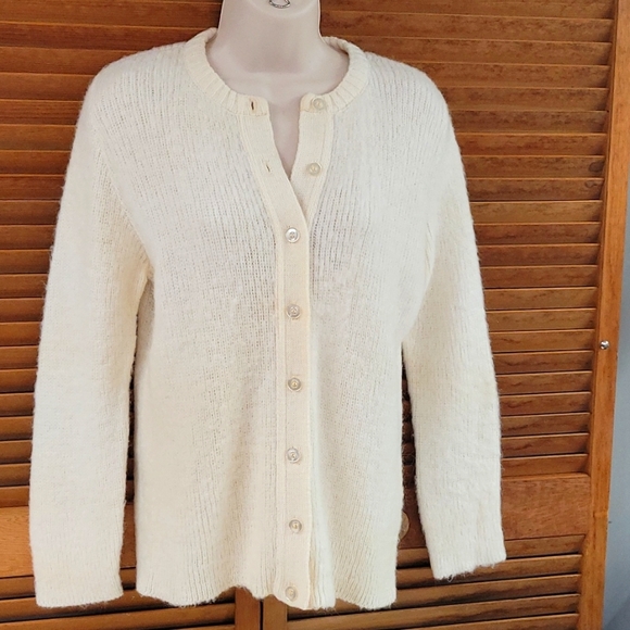 Vintage Sweaters 96s Ivory Cardigan Sweater Billiejo Poshmark